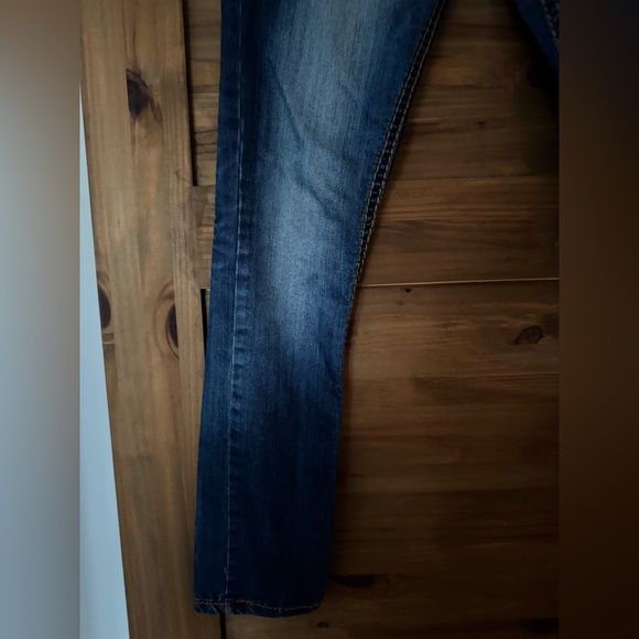 Request Jeans 13/32  dark wash flare jeans - Picture 2 of 6